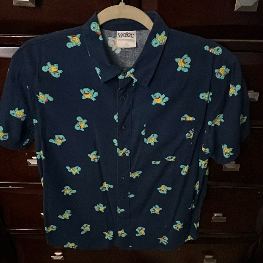 Pokémon Squirtle Button-up Shirt | Sz: Small